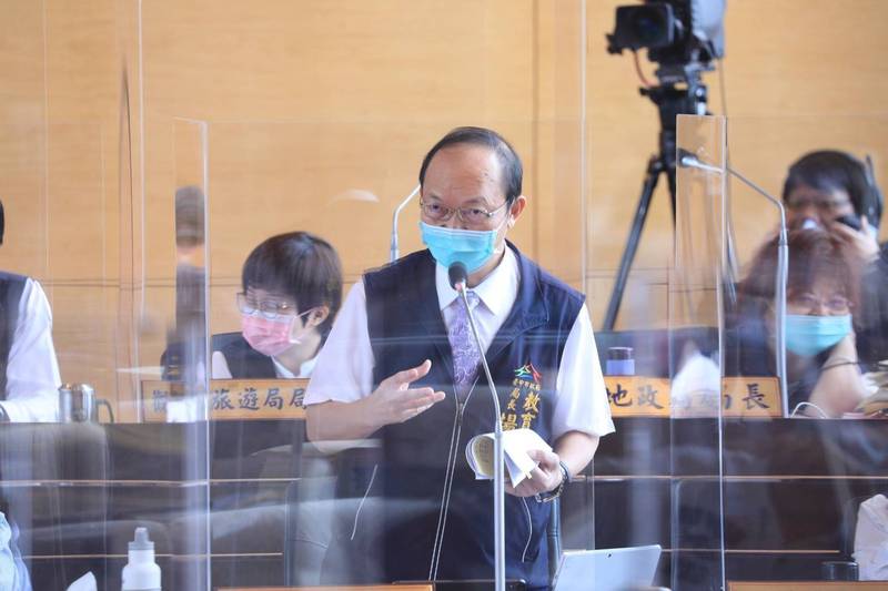 台中市教育局長楊振昇確診，明天無法參加議會業務質詢。（台中市府提供）