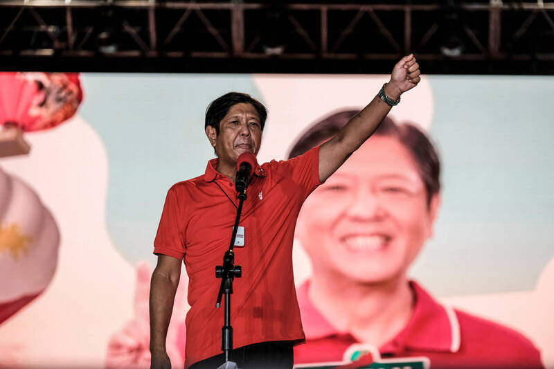 菲律賓總統候選人小馬可仕以56％的支持度領跑民調。（彭博資料照）