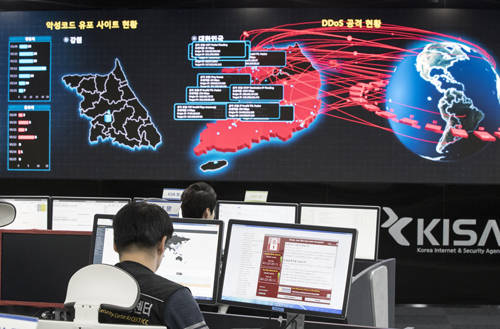 南韓國家情報院5日宣布，該國正式加入北約卓越聯合網路防禦中心，成為第一個加入該組織的亞洲國家。（此為情境照，美聯社）