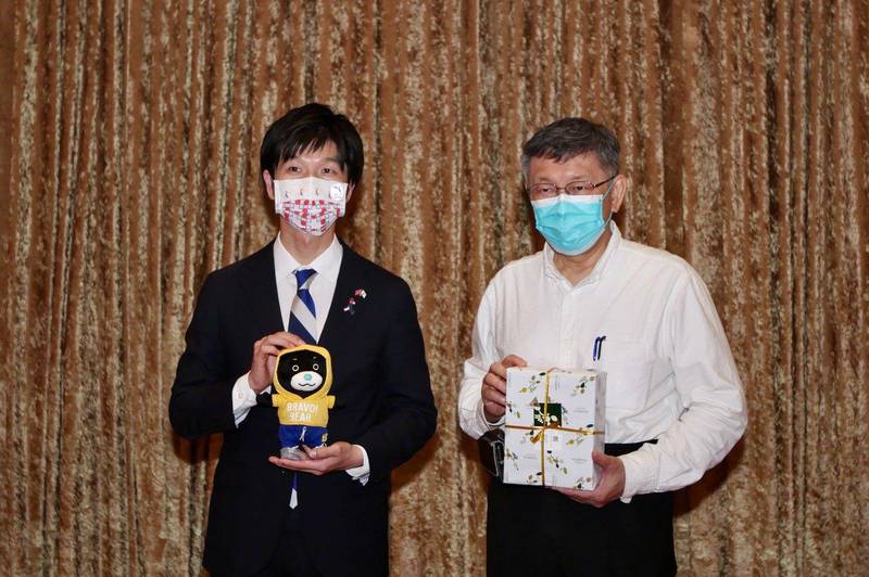 日本自民黨青年局訪問團昨在眾議員鈴木憲和率領下與台北市長柯文哲會面。（台北市政府提供）