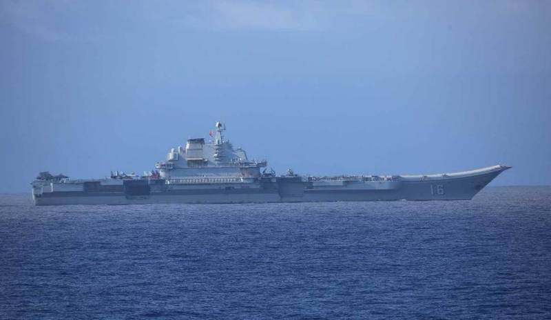 海上自卫队舰艇拍摄到辽宁号动态。（图撷取自防卫省统合幕僚监部官网）(photo:LTN)