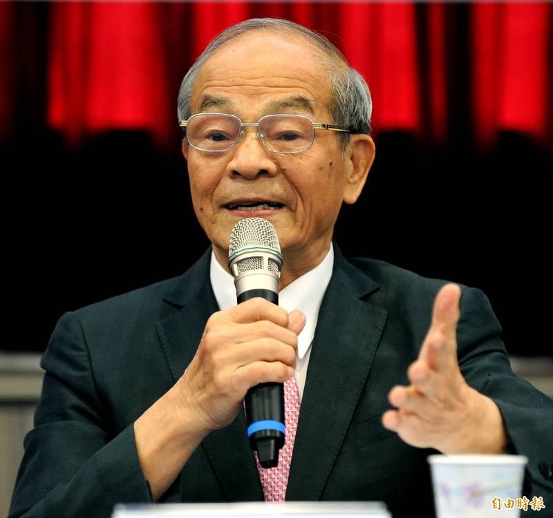 前彰化縣長、中選會主委黃石城昨天上午於台大醫院辭世，享壽88歲。（資料照）