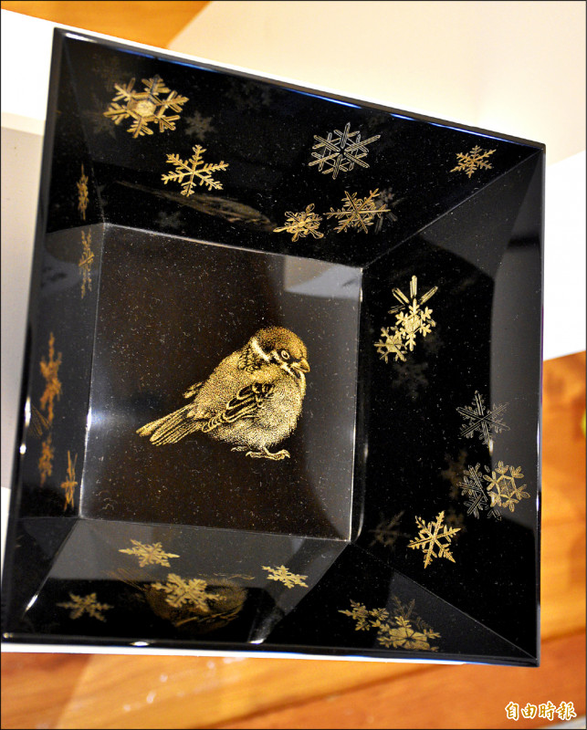 沈金-鳥毛清| 大溪漆藝研修所 輪島塗名匠沈金師 鳥