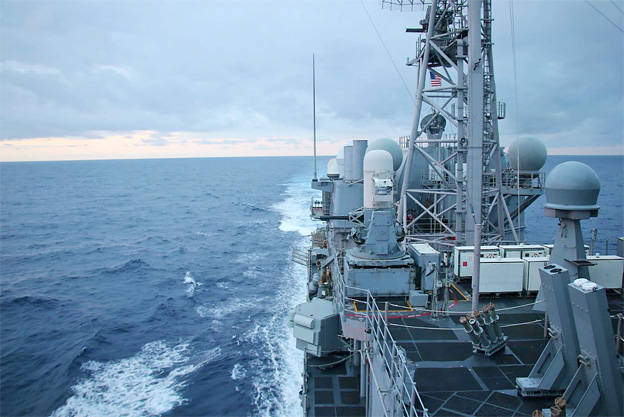 US 7th Fleet announces yesterday that The Ticonderoga-class guided-missle cruiser USS Port Royal (CG 73) conducted a routine Taiwan Strait transit May 10(local time). A photo is taken from the deck of USS Port Royal (CG 7).
Photo courtesy of US 7th Fleet US 7th Fleet announces yesterday that The Ticonderoga-class guided-missle cruiser USS Port Royal (CG 73) conducted a routine Taiwan Strait transit May 10(local time). A photo is taken from the deck of USS Port Royal (CG 7).
Photo courtesy of US 7th Fleet