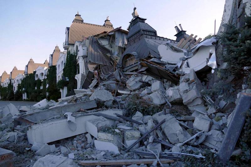 位於敖德薩的飯店集團「Grand Pettine」，有多棟建築被俄軍飛彈摧毀，但此飯店過去曾吸引許多俄國政界人士與親俄人士入住。（路透）