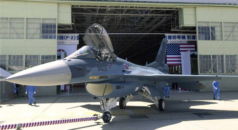 日本航空自衛隊F-2戰機預定2030年代中期開始除役，新一代戰機可能將由日本與英國合作開發。（美聯社資料照）