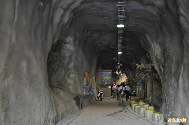 巴陵1號隧道長68公尺、曾經是展示空間。（記者李容萍攝）