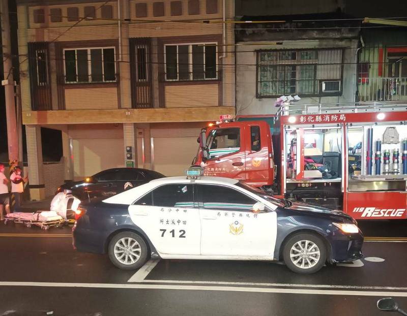 Sau khi vụ tai nạn xảy ra, cảnh sát Tanaka và đội cứu hỏa đã tới hiện trường để ứng cứu nhưng rất may Liu chỉ bị thương nhẹ.  (do đại chúng cung cấp)