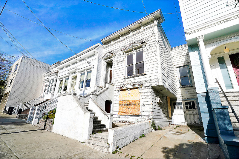 舊金山「最佳地段的最糟房屋」以近200萬美元售出。（美聯社檔案照）