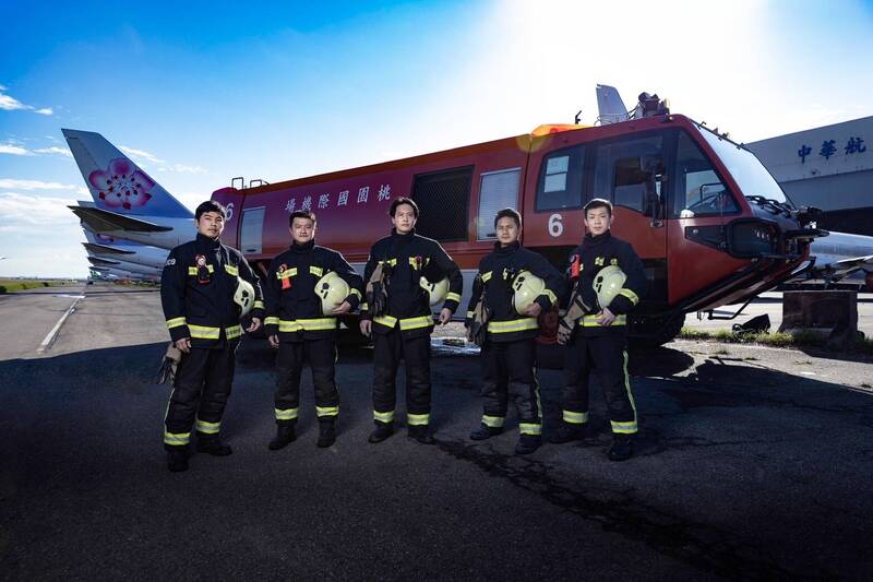 桃園機場擁有全台消防能量最大的機場消防大隊，符合國際民航組織（ICAO）消救能量等級第十級，這次將招募18名新血。（圖：桃園機場公司提供）