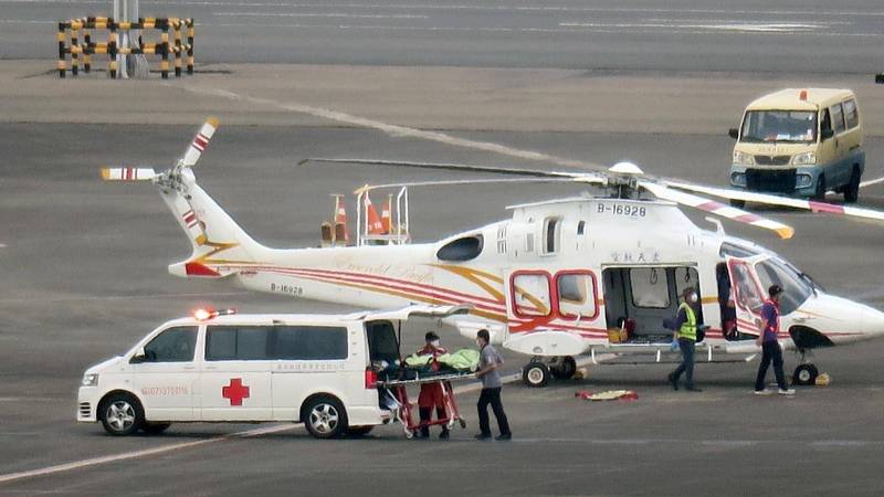 澎湖疫情人數激增，後送執勤任務也加重。（凌天航空提供）