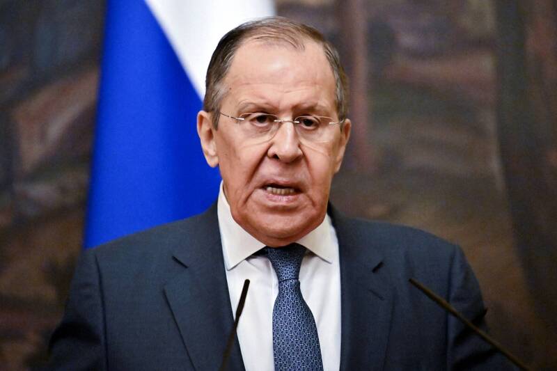 俄羅斯外交部長拉夫羅夫（Sergei Lavrov）23日表示，莫斯科將考慮西方提出重建關係的提議並確認是否有必要，但俄羅斯將專注與中國發展關係。（路透）