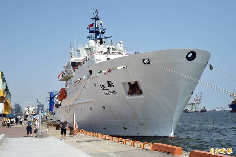 台灣勵進號研究船（見圖）在菲律賓領海內進行台菲聯合海洋研究任務，竟遭中國海警船騷擾，菲律賓外交部召見中國外交官抗議。（資料照）