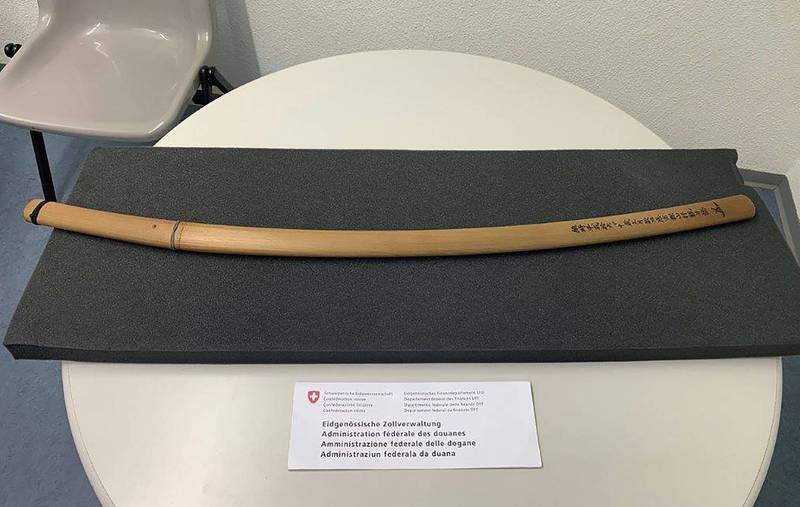 瑞士海关查获一把价值不菲的武士刀。（法新社）(photo:LTN)