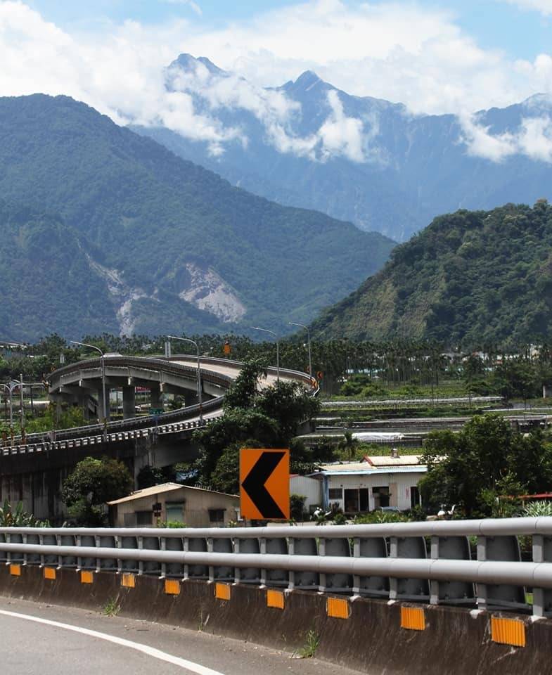 一路相隨 國道省道 平地山區另類角度欣賞玉山 生活 自由時報電子報