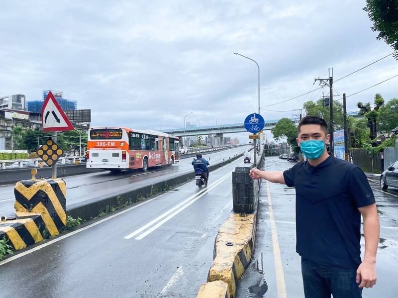 全台首例機車道採區間測速 三重重新橋限速40公里惹議