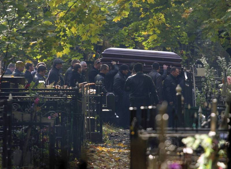 黑手黨活動示意圖，與新聞無關，圖為俄羅斯黑手黨老大維亞切斯拉夫·伊萬科夫2009年抬棺出殯時所攝。（路透檔案照）