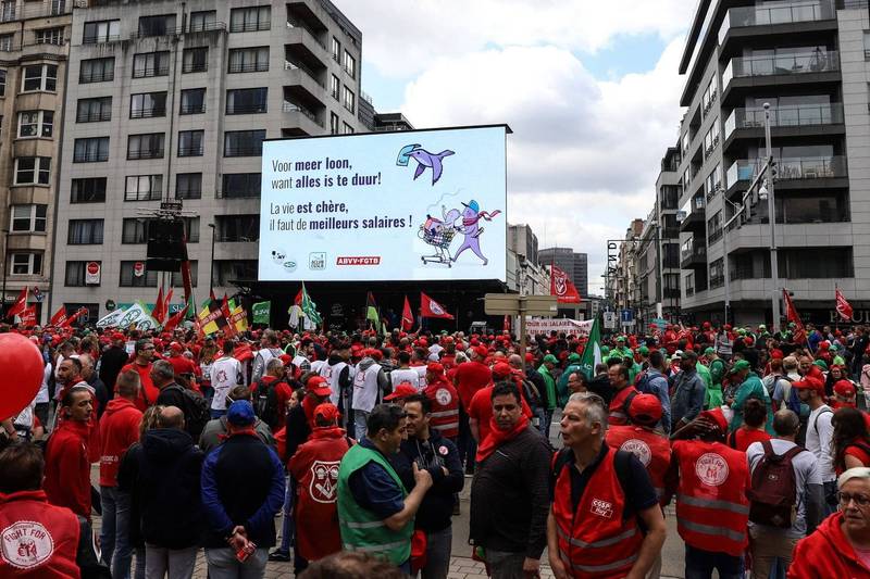比利时布鲁塞尔成千上万的劳工走上街头抗议。（彭博）(photo:LTN)