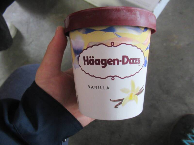 2批哈根達斯冰淇淋都驗出國內禁用的環氧乙烷，共1164盒、5471.34公斤的冰淇淋都在邊境被攔截。（記者吳亮儀翻攝）