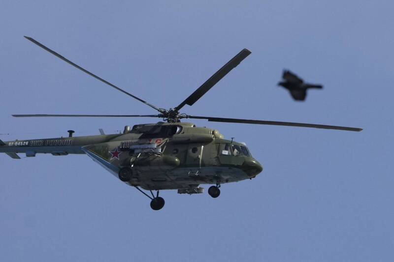 爱沙尼亚外交部指控俄军直升机侵犯领空。图为俄军MI-8直升机。（美联社）(photo:LTN)
