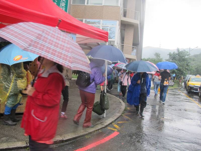 張姓學校職員貪圖雨傘，被判處罰金。示意圖，與本新聞無關。（資料照）