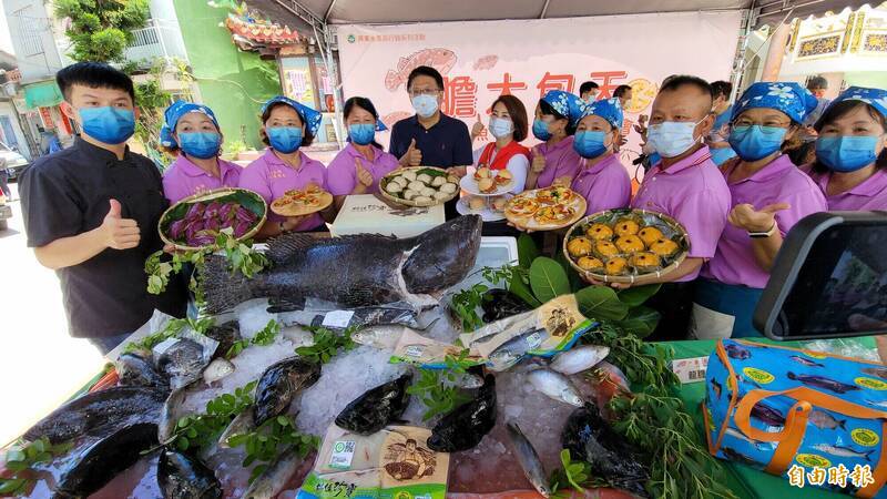 屏東縣政府今天舉辦石斑多元入菜行銷活動。（記者陳彥廷攝）