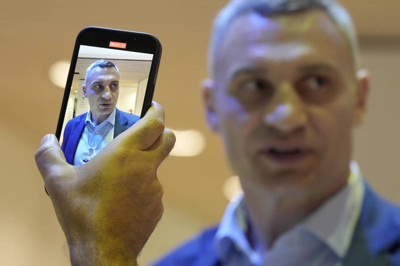 德國柏林市長辦公室25日聲明，上週有不明人士以「深偽」（Deepfake）技術假冒成基輔拳王市長克里契科（Vitali Klitschko，見圖），且有數名歐洲國家首都市長受騙上當。（美聯社）