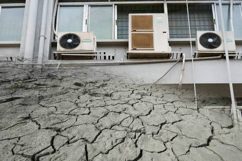 义大利北部严重干旱面临缺电，米兰店家室温禁26度以下。（美联社、路透社，本报合成。）(photo:LTN)