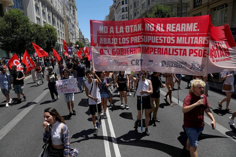 北约峰会6月29至30日将在西班牙首都马德里登场，上千名全球共产主义、马克思主义团体26日集结抗议反北约。（路透）(photo:LTN)