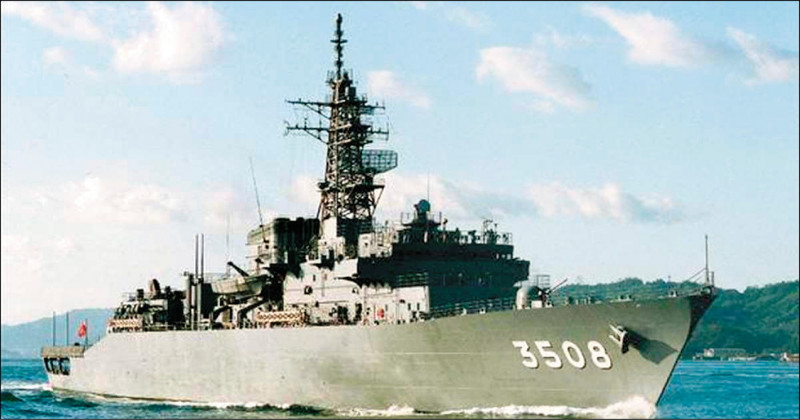 舷號3508的日本海上自衛隊練習艦「鹿島號」，其母港位於廣島縣吳市的海自吳基地。（取自網路）