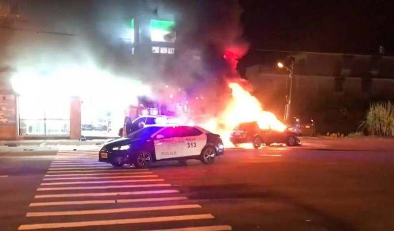 宜蘭市發生火燒車事故。（圖擷取自臉書社團「宜蘭知識+」）