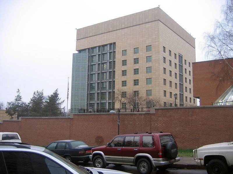 美國駐莫斯科大使館。（取自維基百科）