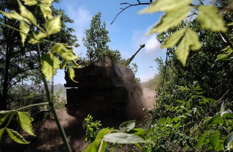 「蟹式」自走砲已经在俄乌战场上阵。（取自扎卢日内脸书）(photo:LTN)
