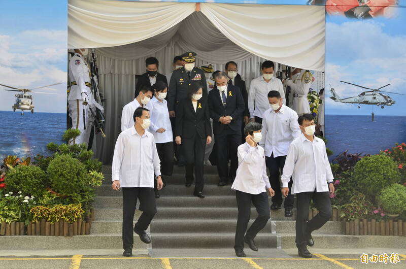 海軍機工長劉尚鈞公祭，總統蔡英文到場頒贈褒揚令。（記者謝武雄攝）