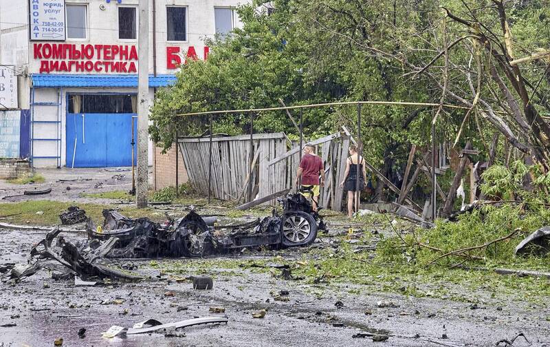 11日俄軍猛攻哈爾科夫地區，至少造成6人死亡與31人受傷。本圖為示意圖，並非為當事汽車。（歐新社）