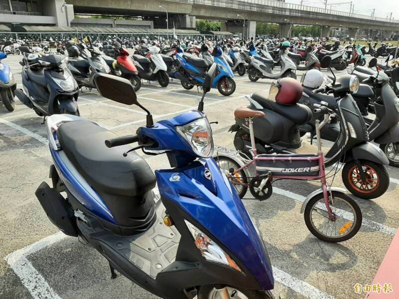 屏東上半年新掛牌機車再創近年新低。（資料照）