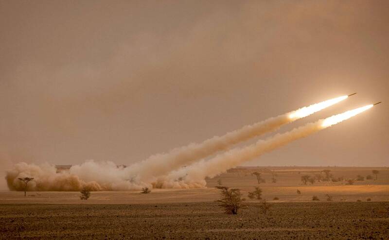 美国宣布向爱沙尼亚出售6套M142海马斯火箭系统，总金额估计为5亿美元（约新台币149.6亿元）。M142海马斯发射示意图。（法新社）(photo:LTN)