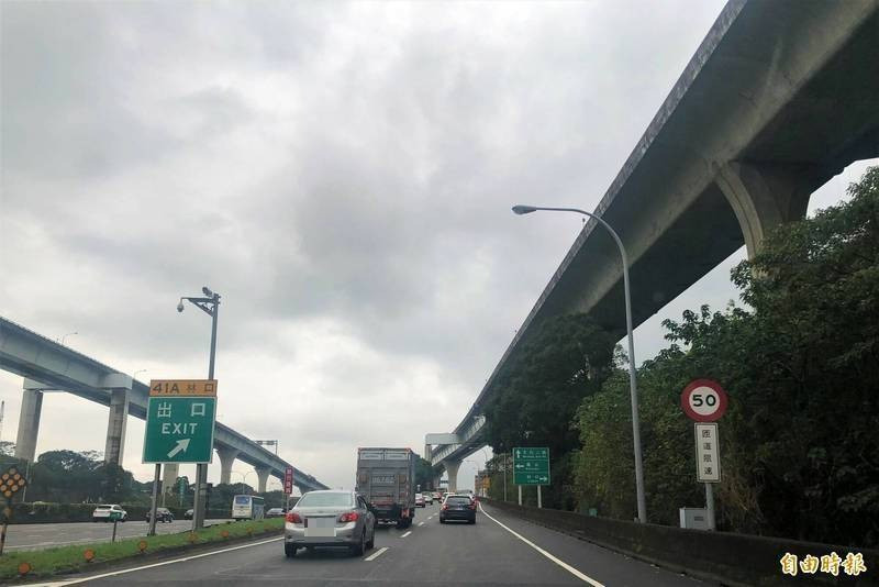 國道1號林口交流道規劃增設南出北入匝道，解決長期塞車問題。（資料照）