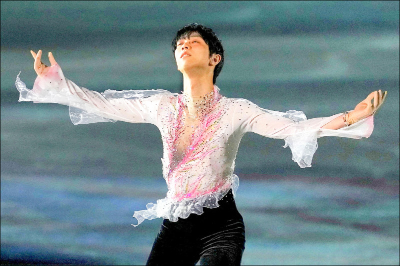 日本男子花式滑冰選手羽生結弦19日宣布退役。圖為羽生今年2月在北京冬奧出賽。（路透檔案照）