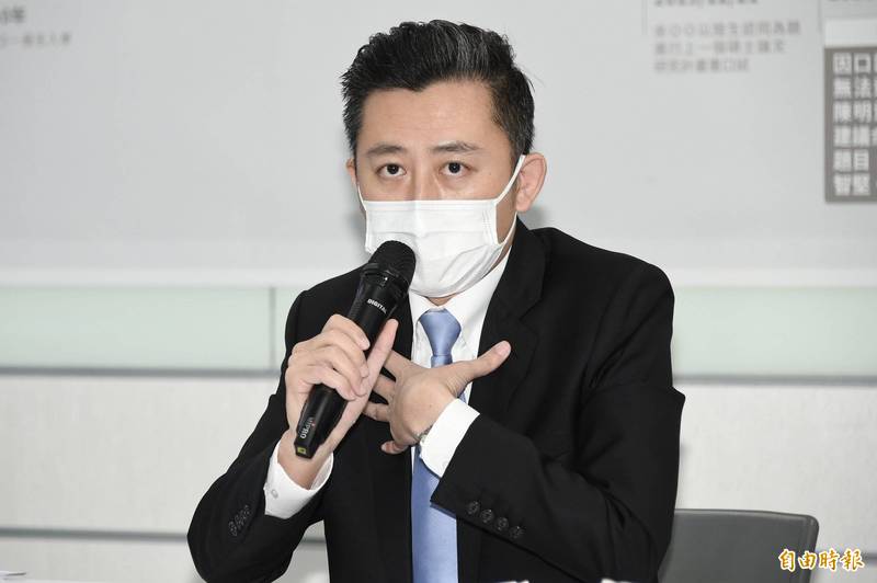 民進黨桃園市長參選人林智堅24日召開記者會再三強調，台大碩士論文自己是原創、絕無抄襲。（資料照，記者塗建榮攝）