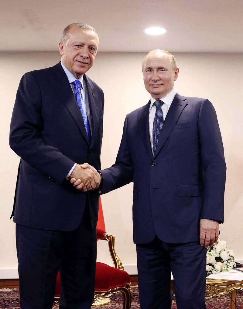 俄罗斯总统普廷19日在德黑兰会见了土耳其总统艾多根（左），这是俄罗斯2月24日入侵乌克兰以来，普廷首次访问前苏联以外国家。（法新社）(photo:LTN)