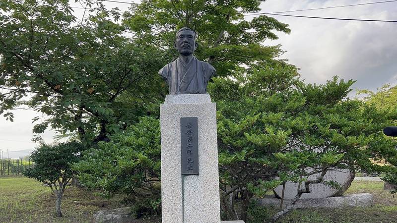 日治時代設置於橋頭高雄糖廠的「山本悌二郎銅像」，即將從佐渡市歸還台灣。（駐日台灣文化中心）