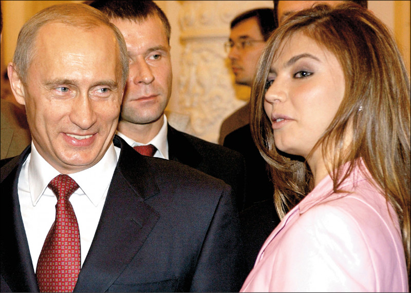 俄羅斯總統普廷（左）的緋聞女友卡巴耶娃（右）。（路透檔案照）