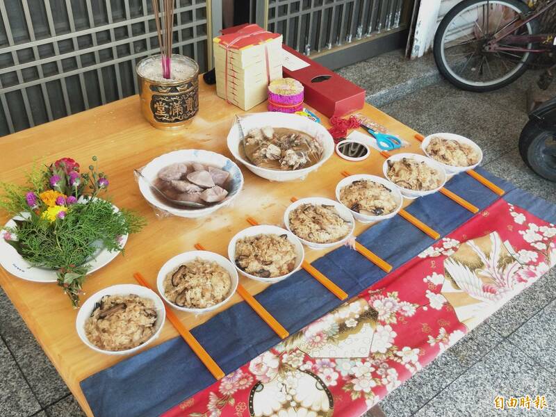 東港仍有部分民居保有祭祀七娘媽及床母的儀式。（記者陳彥廷攝）