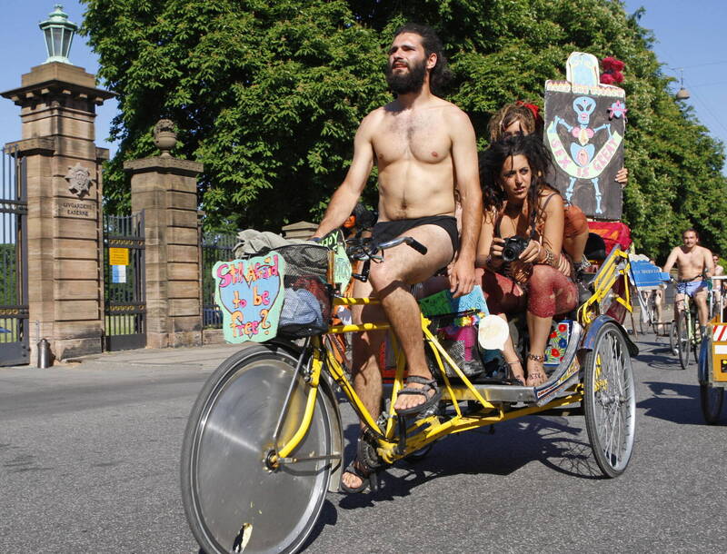 美国西雅图（Seattle）日前被评为最适合裸体骑乘自行车的城市之一。裸骑示意图。（法新社）(photo:LTN)