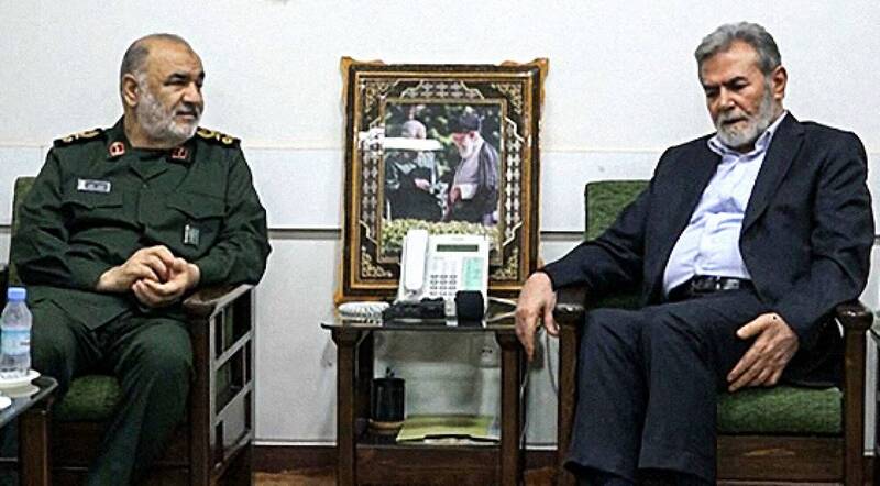 伊斯兰革命卫队总司令萨拉米与巴勒斯坦伊斯兰圣战组织领袖纳赫拉（Ziad al-Nakhala）会面，萨拉米警告以色列将付出沉重代价。（法新社）(photo:LTN)
