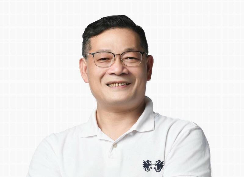 上月宣布退出國民黨的前彰化縣議員張東正，今天再宣布參選年底彰化市長選戰，藍營形同分裂。 （記者湯世名翻攝）