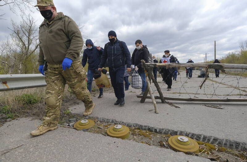 英国国防部指出俄罗斯军队在顿巴斯地区部署许多地雷。（欧新社）(photo:LTN)