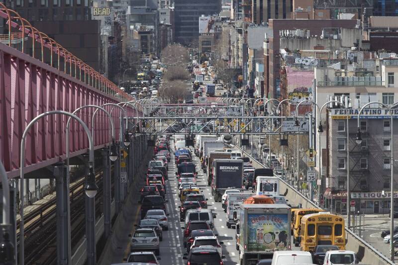 纽约拟在2023年征收「交通壅堵费」，最高每日23美元，预估将可以减少20%进入曼哈顿的汽车数量。（美联社）(photo:LTN)