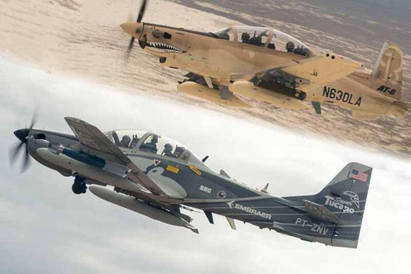 A-29「超级巨嘴鸟」轻型攻击机（下）、AT-6E「金刚狼」轻型攻击机。（撷取自美国空军官网；本报合成）(photo:LTN)